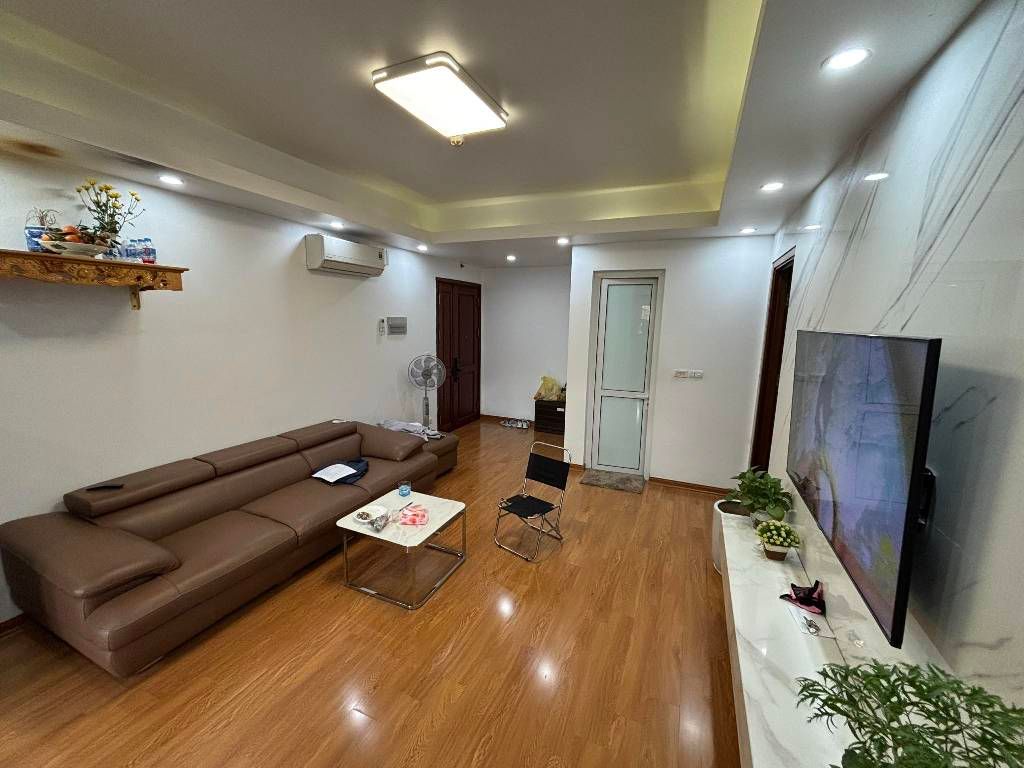 Bán nhà Trần Thủ Độ - diện tích 71.8m2 1 tầng - Nhà đẹp hiếm có - giá 6,15 tỷ