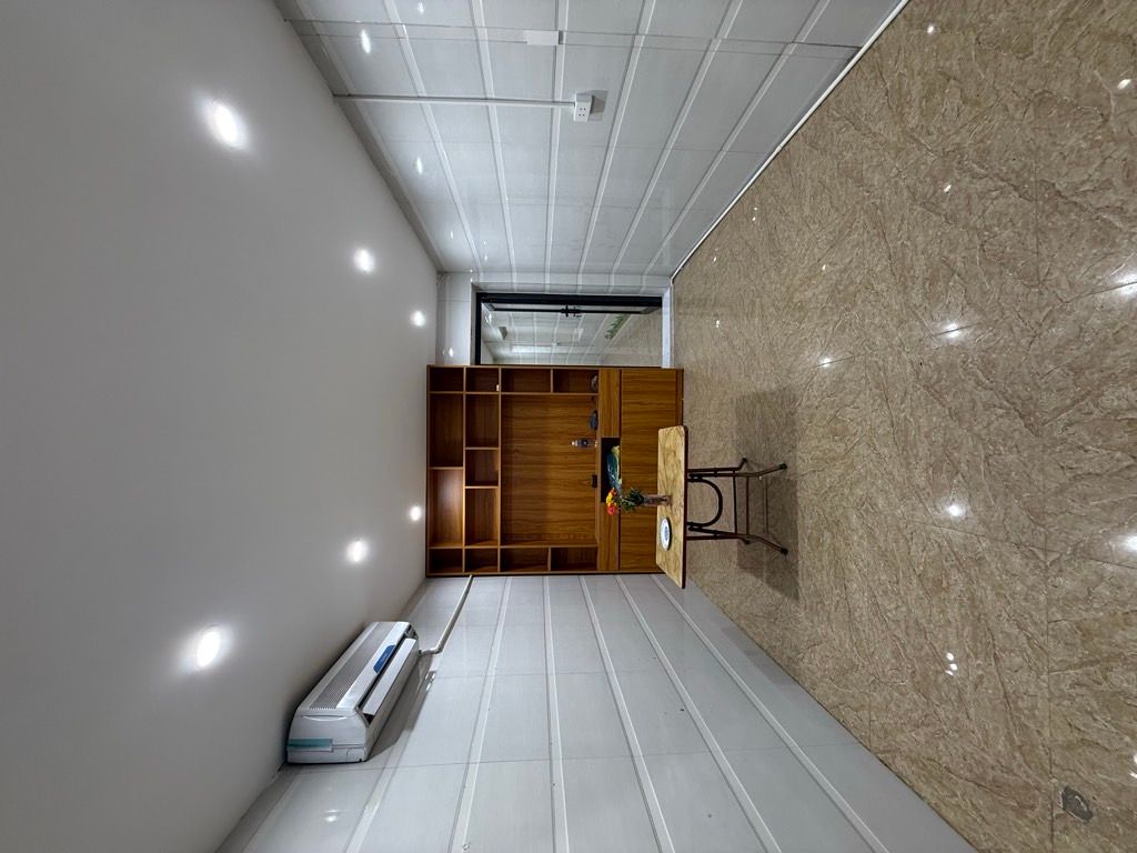 Bán nhà Hoàng Đạo Thành - diện tích 45m2 1 tầng - Ô tô đỗ - giá 3,6 tỷ