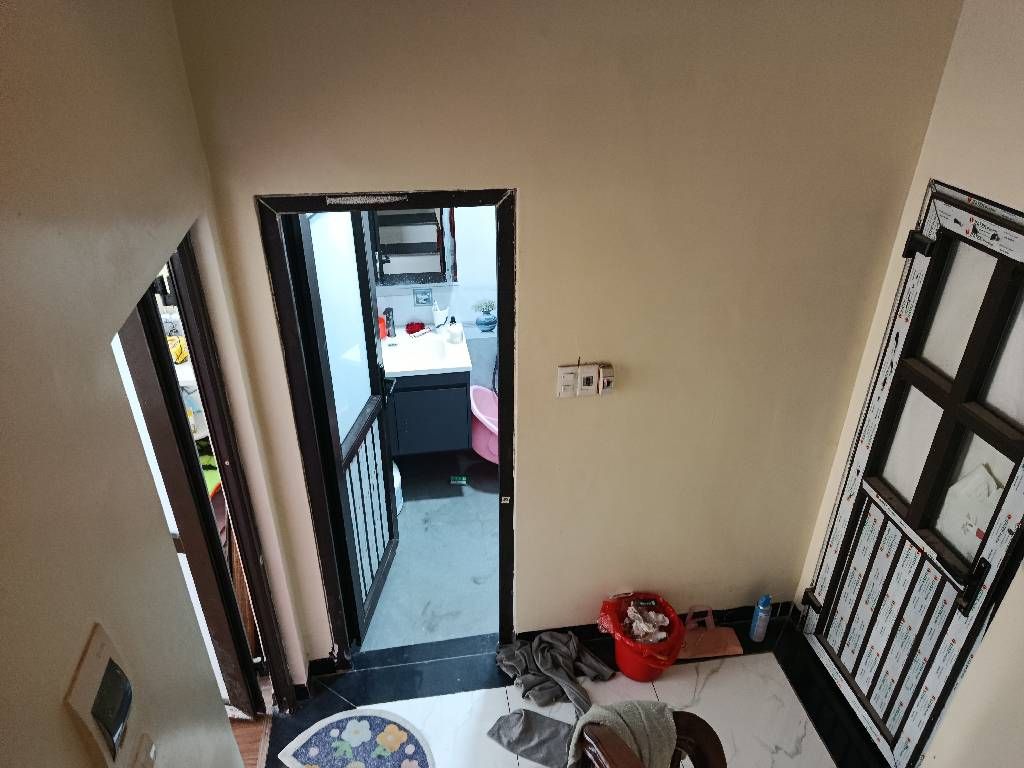 Bán nhà Nguyễn Khoái - diện tích 43,3m2 5 tầng - Ô tô đỗ cửa - giá 9,95 tỷ