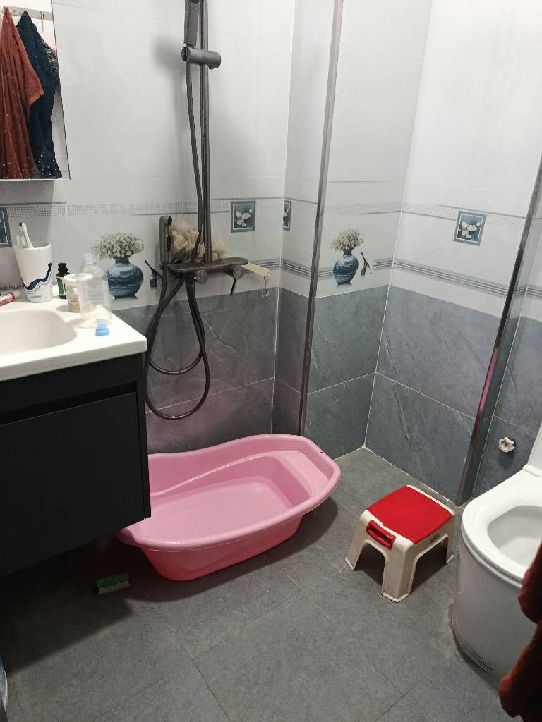 Bán nhà Nguyễn Khoái - diện tích 43,3m2 5 tầng - Ô tô đỗ cửa - giá 9,95 tỷ