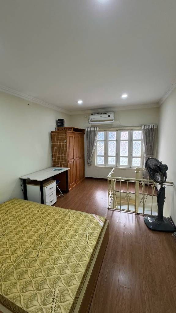 Bán nhà Nguyễn Khoái - diện tích 75m2 2 tầng - Ô TÔ ĐỖ CẦU THANG - giá 3,15 tỷ