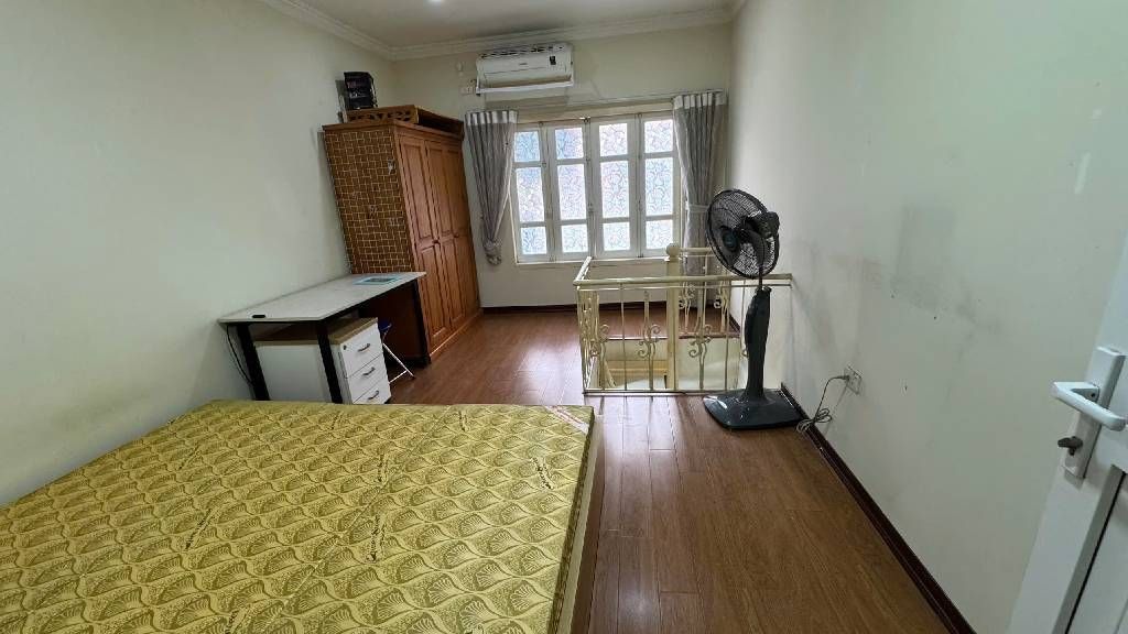 Bán nhà Nguyễn Khoái - diện tích 75m2 2 tầng - Ô TÔ ĐỖ CẦU THANG - giá 3,15 tỷ