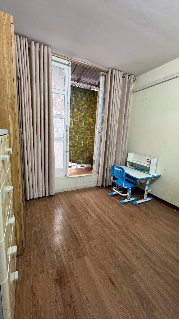 Bán nhà Nguyễn Khoái - diện tích 75m2 2 tầng - Ô TÔ ĐỖ CẦU THANG - giá 3,15 tỷ