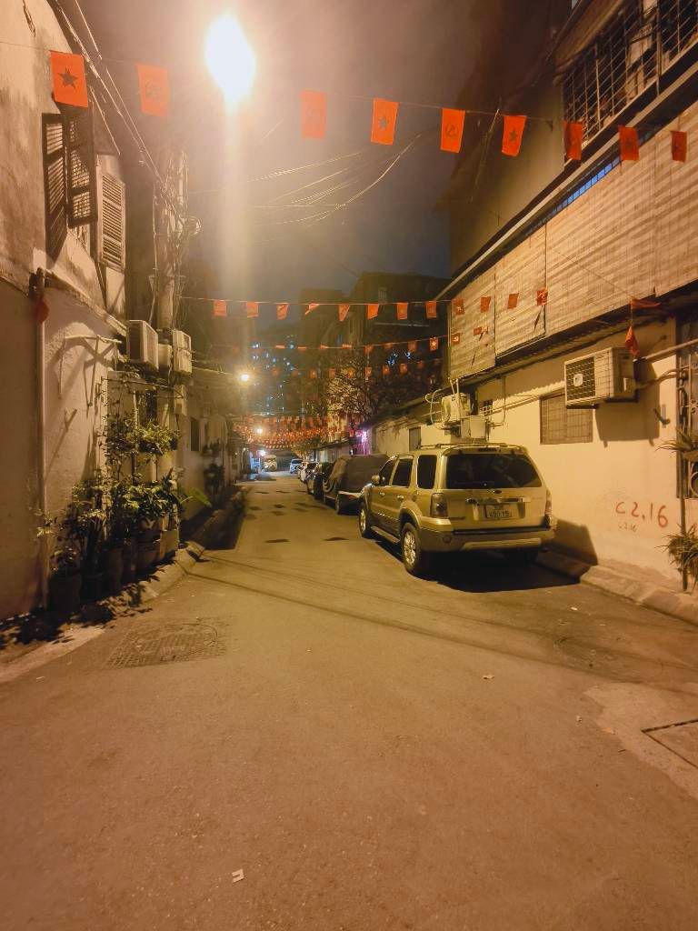 Bán nhà Nguyễn Khoái - diện tích 75m2 2 tầng - Ô TÔ ĐỖ CẦU THANG - giá 3,15 tỷ