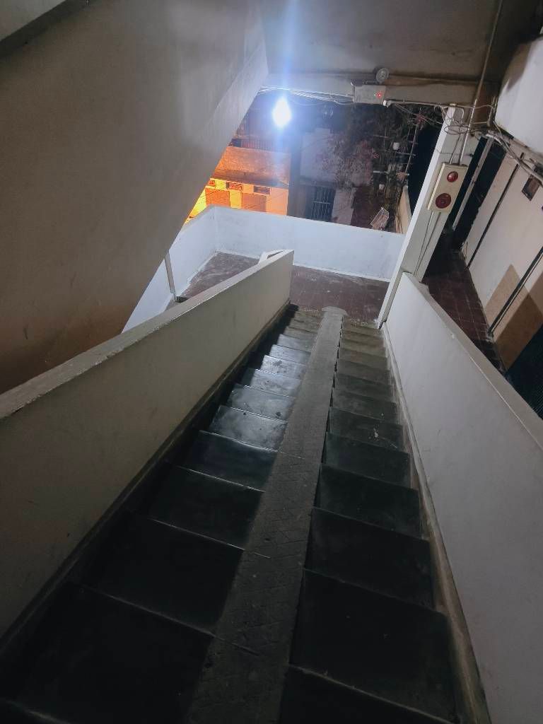 Bán nhà Nguyễn Khoái - diện tích 75m2 2 tầng - Ô TÔ ĐỖ CẦU THANG - giá 3,15 tỷ