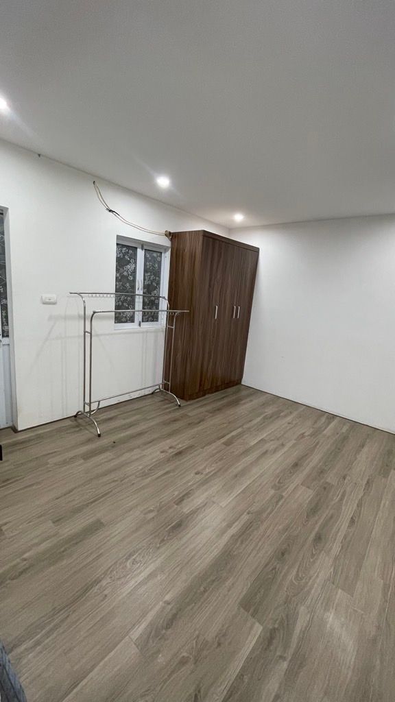 Bán nhà Đông Thiên - diện tích 18m2 3 tầng - Nhà đẹp như mới - giá 2,8 tỷ