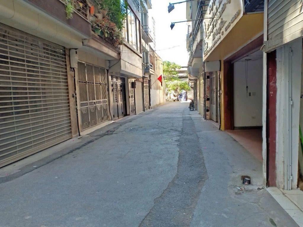 Bán nhà Lương Khánh Thiện - diện tích 66m2 5 tầng - ô tô đua nhau vào nhà - giá 23,8 tỷ