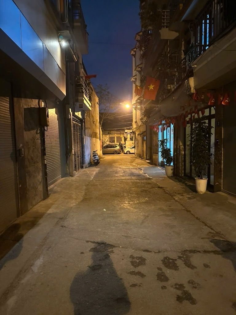 Bán nhà Lương Khánh Thiện - diện tích 66m2 5 tầng - ô tô đua nhau vào nhà - giá 23,8 tỷ