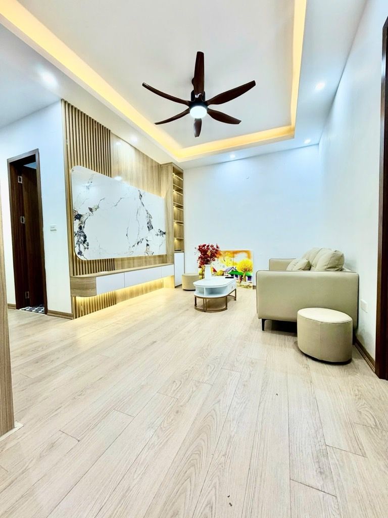 Bán nhà Nguyễn Xiển - diện tích 54.2m2 1 tầng - Sổ đỏ chính chủ - giá 4,3 tỷ