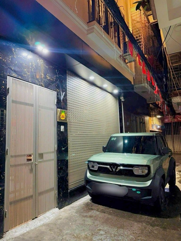 Bán nhà Đê Trần Khát Chân - diện tích 37m2 5 tầng - ô tô đỗ cửa - giá 15,9 tỷ