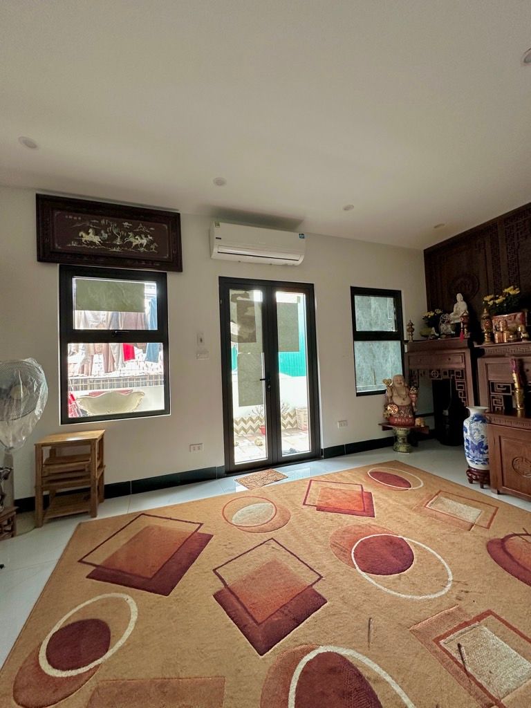 Bán nhà Đê Trần Khát Chân - diện tích 37m2 5 tầng - ô tô đỗ cửa - giá 15,9 tỷ