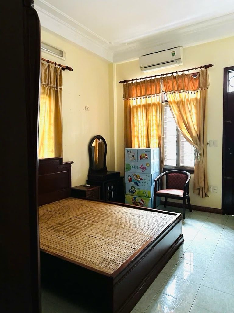 Bán nhà Bùi Xương Trạch - diện tích 45m2 4 tầng - ô tô đỗ cửa - giá 11,8 tỷ