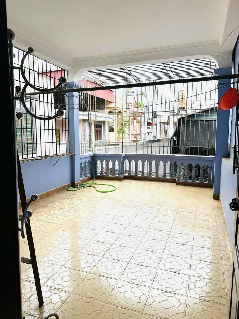 Bán nhà Bùi Xương Trạch - diện tích 45m2 4 tầng - ô tô đỗ cửa - giá 11,8 tỷ