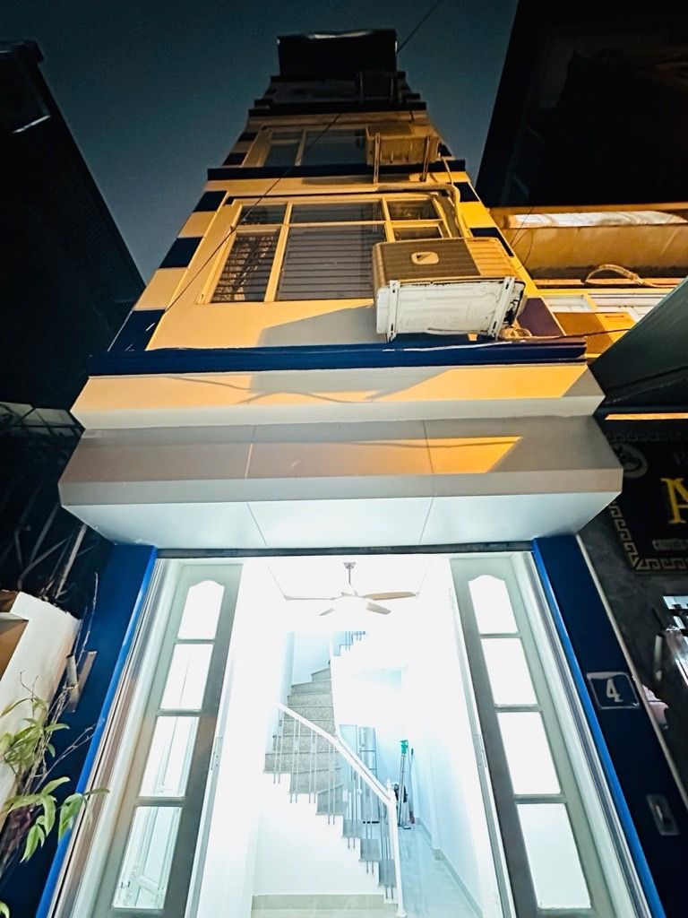 Bán nhà Lĩnh Nam - diện tích 25m2 4 tầng - ngõ ô tô - giá 7,4 tỷ