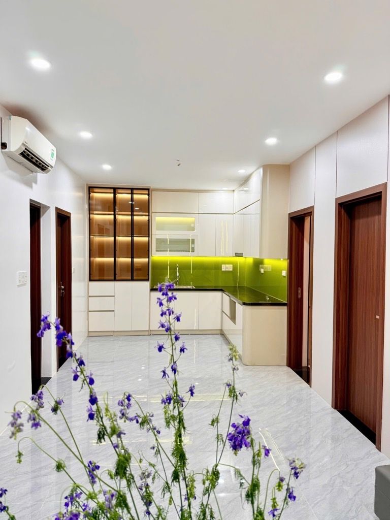 Bán nhà Hoàng Ngọc Phách - diện tích 90m2 1 tầng - ô tô đỗ cửa - giá 6,4 tỷ