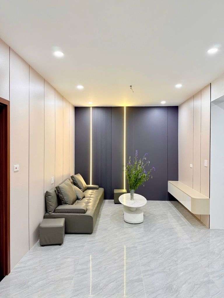 Bán nhà Hoàng Ngọc Phách - diện tích 90m2 1 tầng - ô tô đỗ cửa - giá 6,4 tỷ