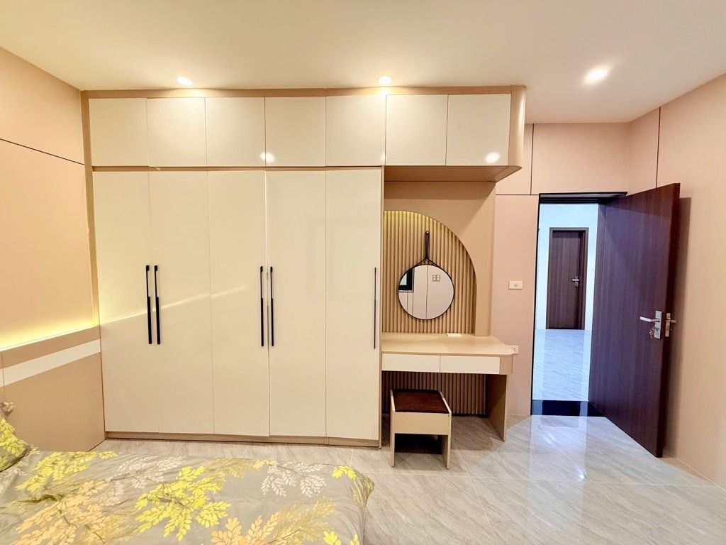 Bán nhà Hoàng Ngọc Phách - diện tích 90m2 1 tầng - ô tô đỗ cửa - giá 6,4 tỷ