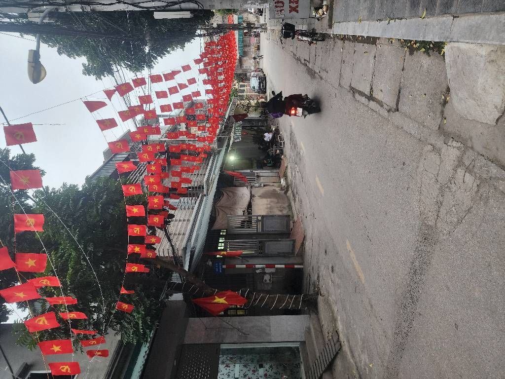 Bán nhà Khuyến Lương - diện tích 103m2 1 tầng - ba gác đỗ cửa - giá 10,6 tỷ