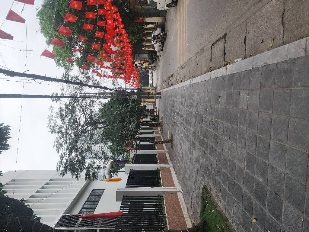 Bán nhà Khuyến Lương - diện tích 103m2 1 tầng - ba gác đỗ cửa - giá 10,6 tỷ