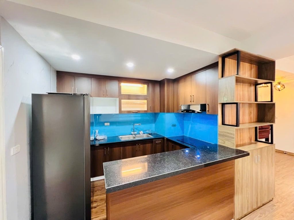 Bán nhà Nguyễn Xiển - diện tích 108m2 6 tầng - Nhà đẹp hiếm có - giá 7,4 tỷ