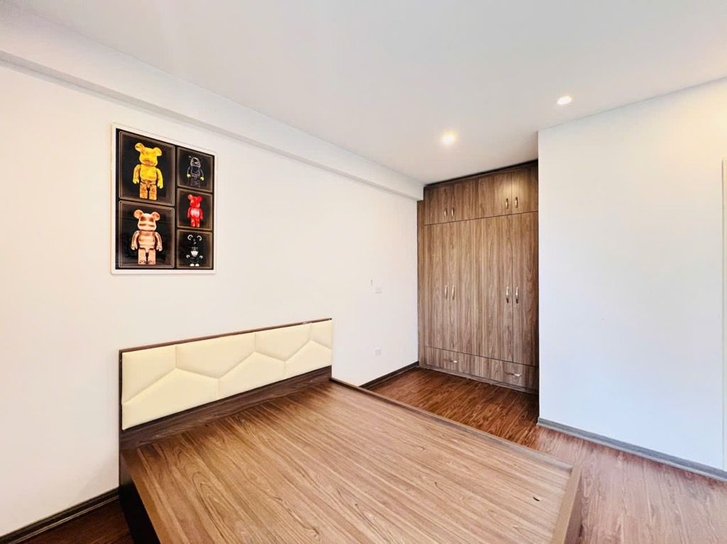 Bán nhà Nguyễn Xiển - diện tích 108m2 6 tầng - Nhà đẹp hiếm có - giá 7,4 tỷ