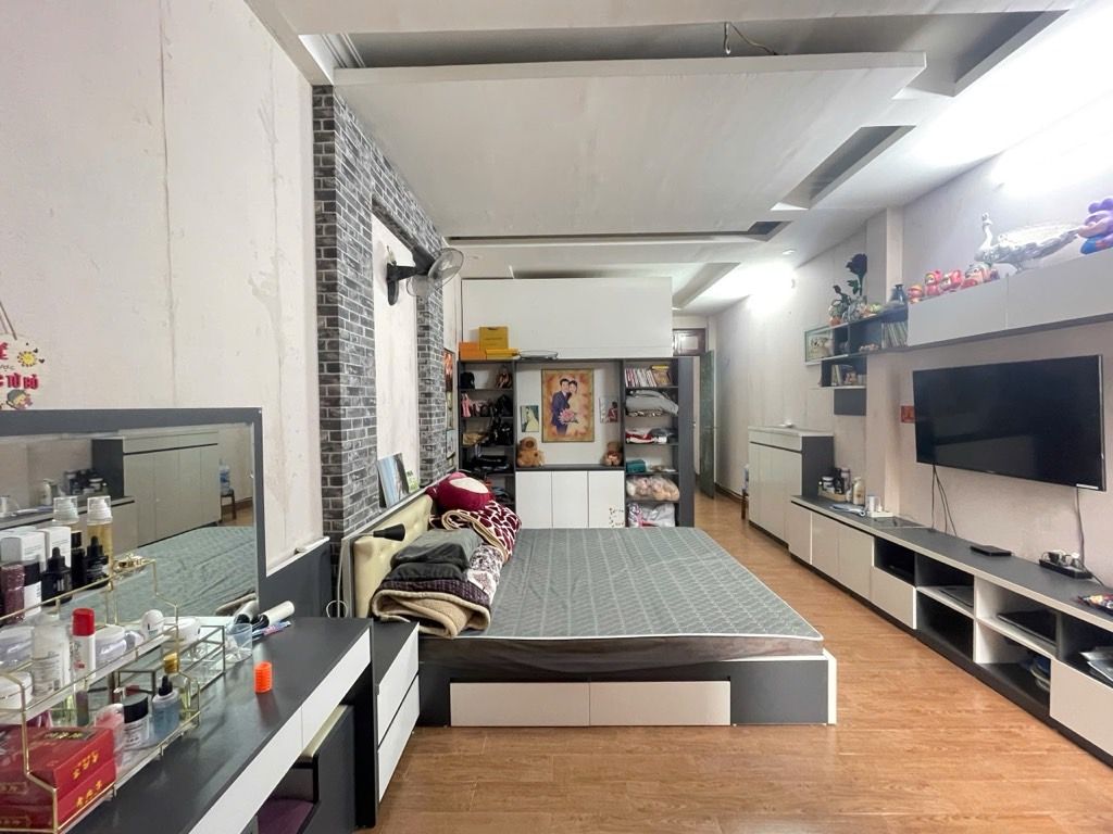 Bán nhà Kim Giang - diện tích 53.5m2 4 tầng - ô tô đỗ cửa - giá 11,8 tỷ