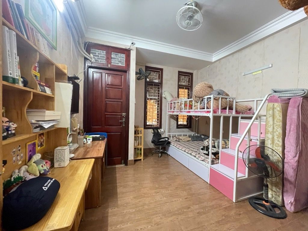 Bán nhà Kim Giang - diện tích 53.5m2 4 tầng - ô tô đỗ cửa - giá 11,8 tỷ