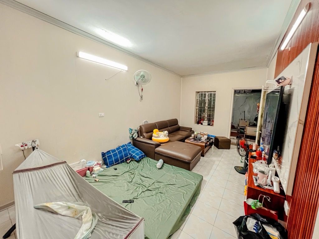 Bán nhà Minh Khai - diện tích 60m2 3 tầng - ô tô 10m - giá 6,5 tỷ