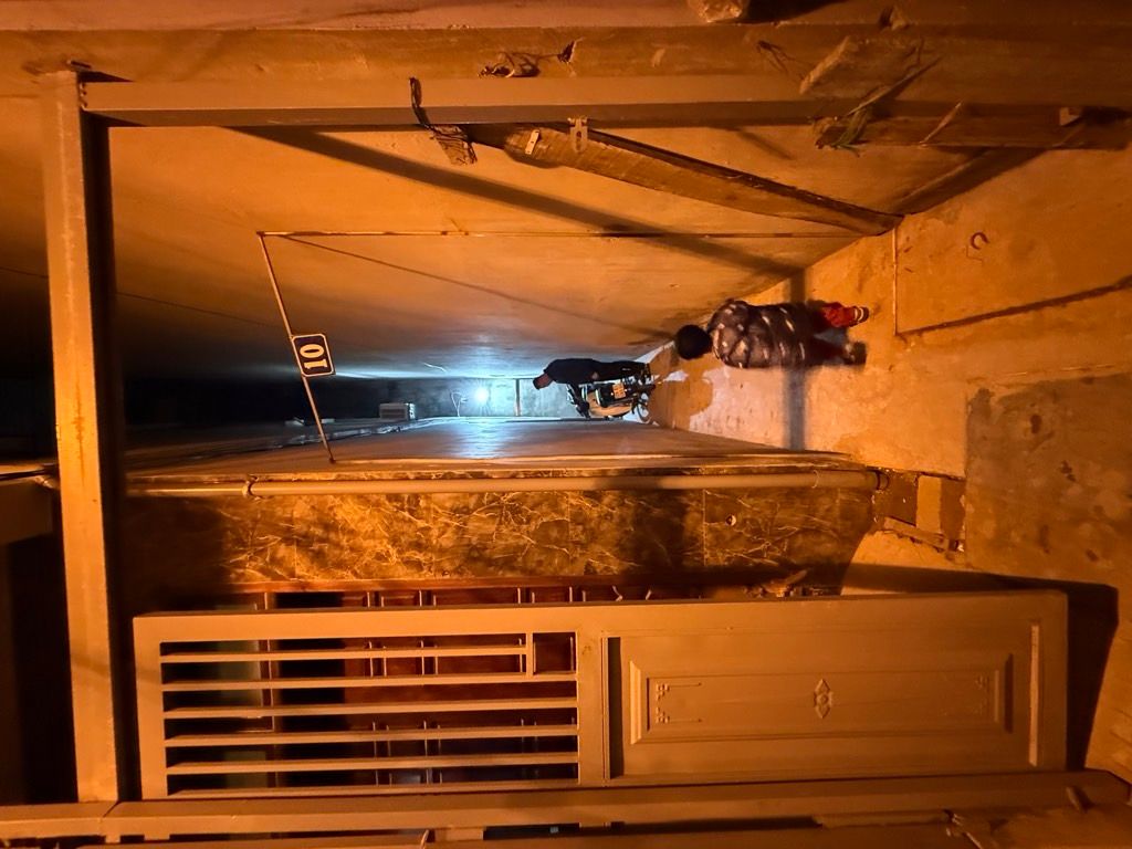 Bán nhà Vĩnh Tuy - diện tích 63m2 5 tầng - ô tô tránh - giá 17 tỷ