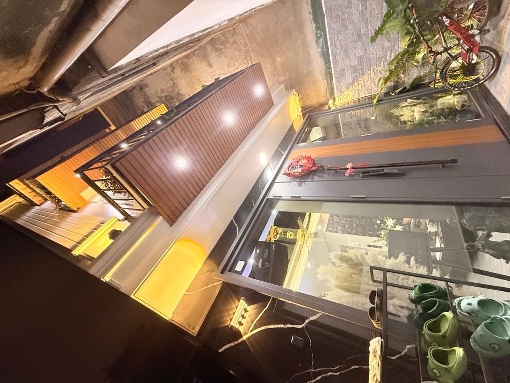 Bán nhà Vĩnh Tuy - diện tích 63m2 5 tầng - ô tô tránh - giá 17 tỷ