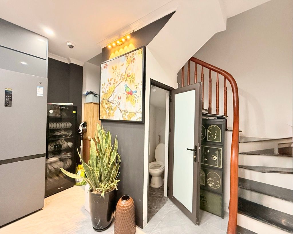 Bán nhà Vĩnh Tuy - diện tích 63m2 5 tầng - ô tô tránh - giá 17 tỷ