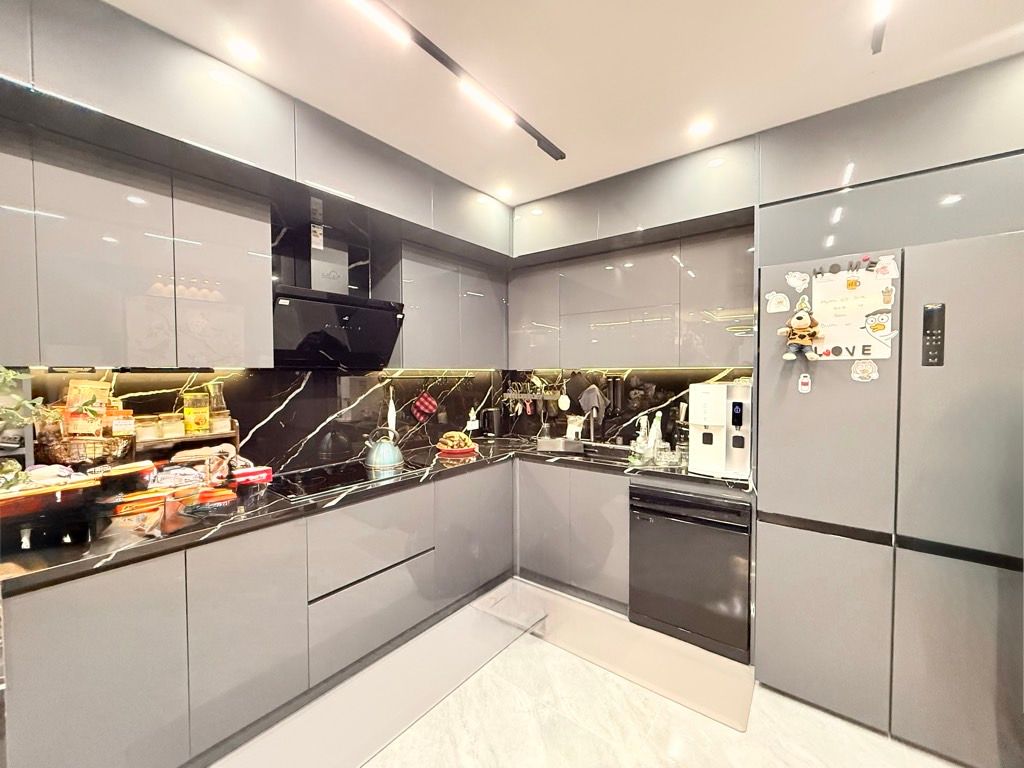 Bán nhà Vĩnh Tuy - diện tích 63m2 5 tầng - ô tô tránh - giá 17 tỷ