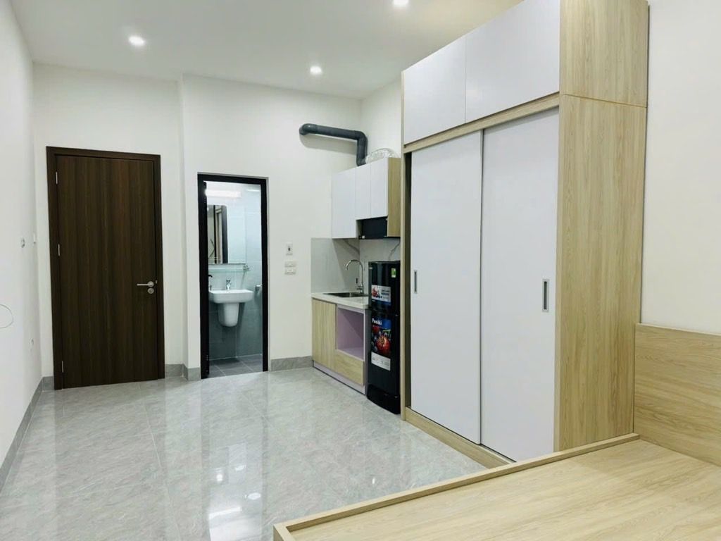 Bán nhà Vân Đồn - diện tích 50m2 5 tầng - Ô tô lùi cửa - giá 14,98 tỷ