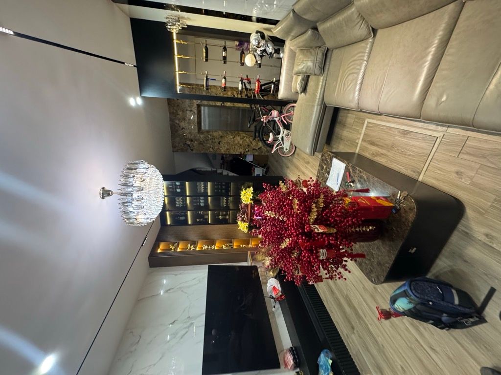 Bán nhà Khương Trung - diện tích 43,9m2 6 tầng - Lô góc, thang máy - giá 14,2 tỷ