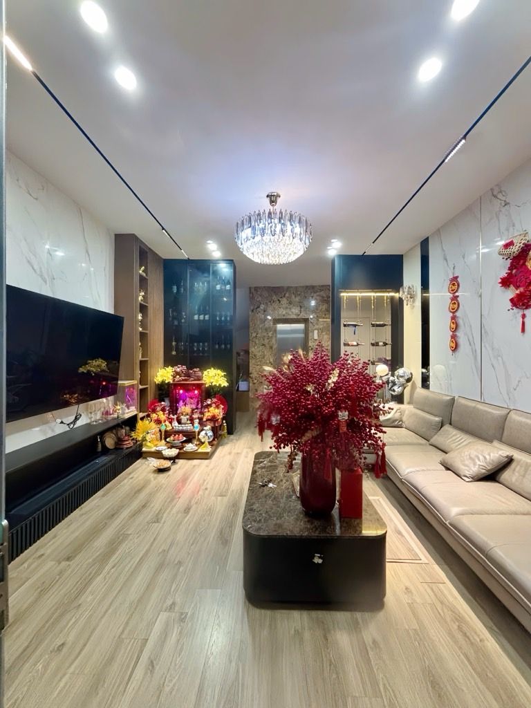 Bán nhà Khương Trung - diện tích 43,9m2 6 tầng - Lô góc, thang máy - giá 14,2 tỷ