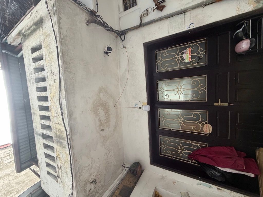 Bán nhà Giáp Bát - diện tích 32.4m2 2 tầng - Ô TÔ TRÁNH - giá 10 tỷ