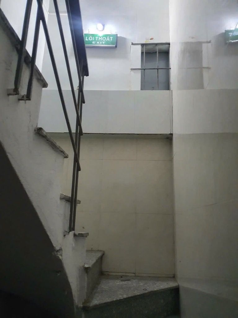 Bán nhà Vũ Ngọc Phan - diện tích 100.2m2 5 tầng - CĂN HỘ DÒNG TIỀN - giá 19,6 tỷ