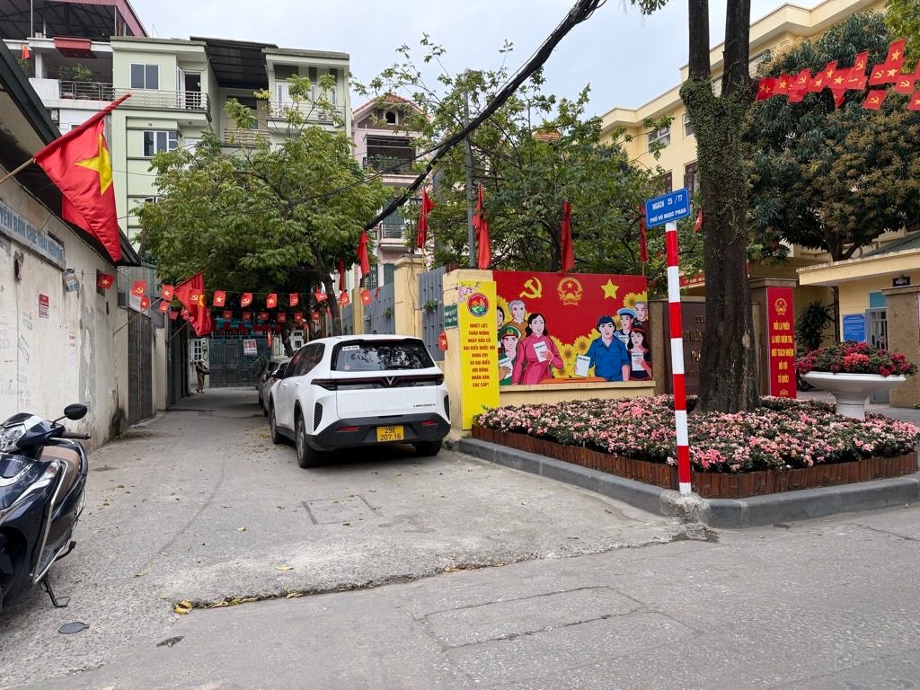 Bán nhà Vũ Ngọc Phan - diện tích 100.2m2 5 tầng - CĂN HỘ DÒNG TIỀN - giá 19,6 tỷ