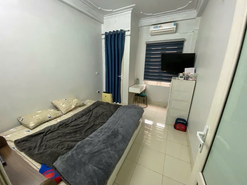 Bán nhà Định Công Thượng - diện tích 39m2 4 tầng - giá 8,7 tỷ