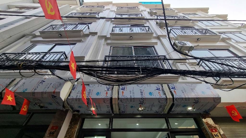 Bán nhà Định Công Hạ - diện tích 31m2 6 tầng - ô tô vào nhà - giá 9,7 tỷ