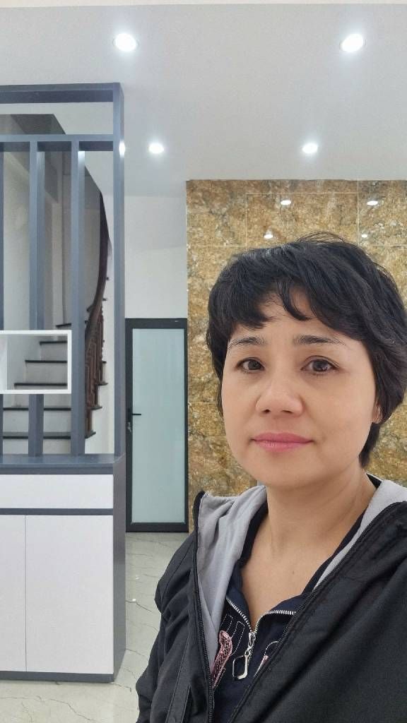 Bán nhà Định Công Hạ - diện tích 31m2 6 tầng - ô tô vào nhà - giá 9,7 tỷ