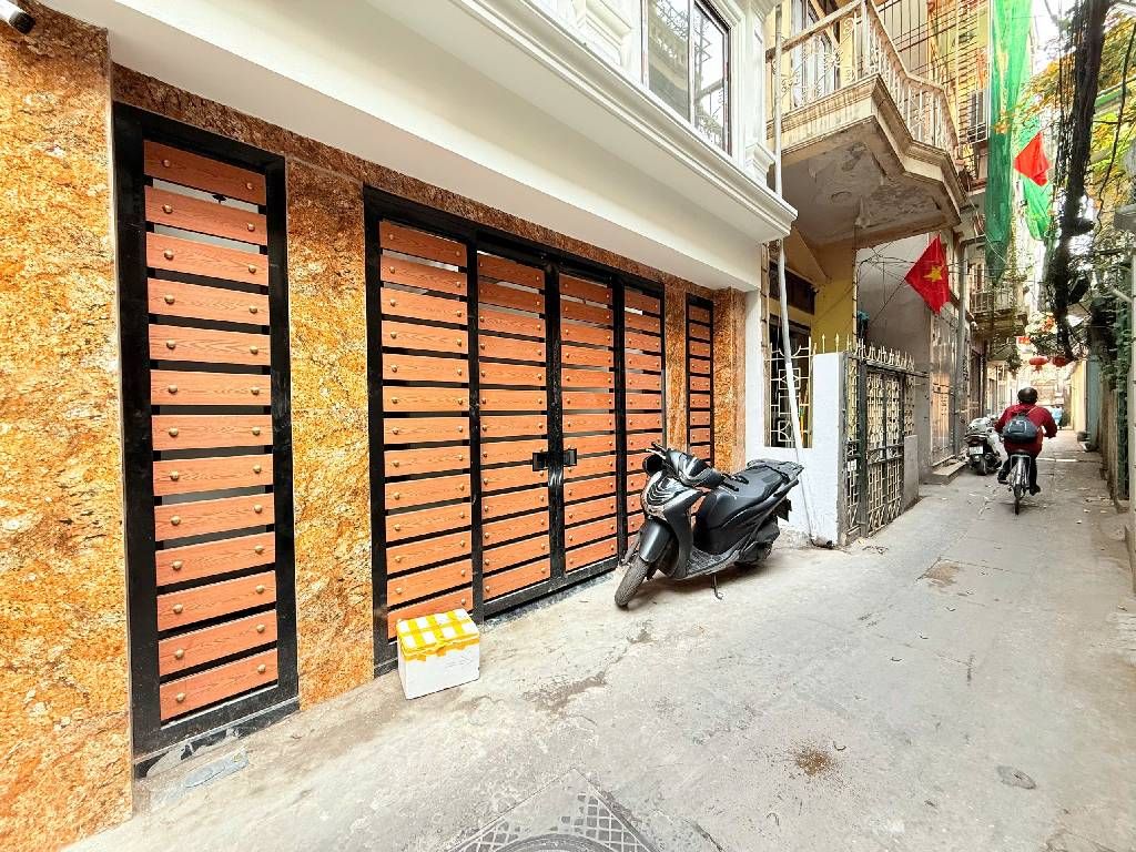 Bán nhà Ngõ Hòa Bình 7 - diện tích 51m2 7 tầng - CHDV dòng tiền ổn định - giá 16,9 tỷ