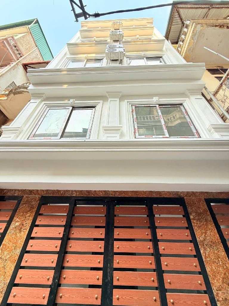 Bán nhà Ngõ Hòa Bình 7 - diện tích 51m2 7 tầng - CHDV dòng tiền ổn định - giá 16,9 tỷ