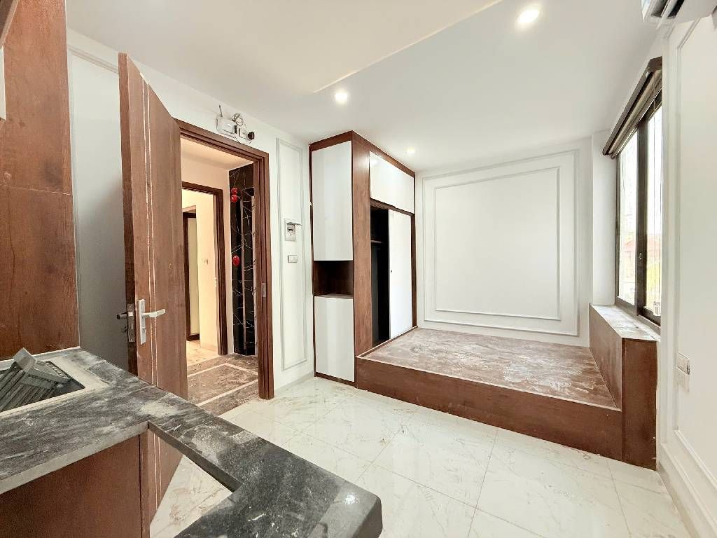 Bán nhà Ngõ Hòa Bình 7 - diện tích 51m2 7 tầng - CHDV dòng tiền ổn định - giá 16,9 tỷ