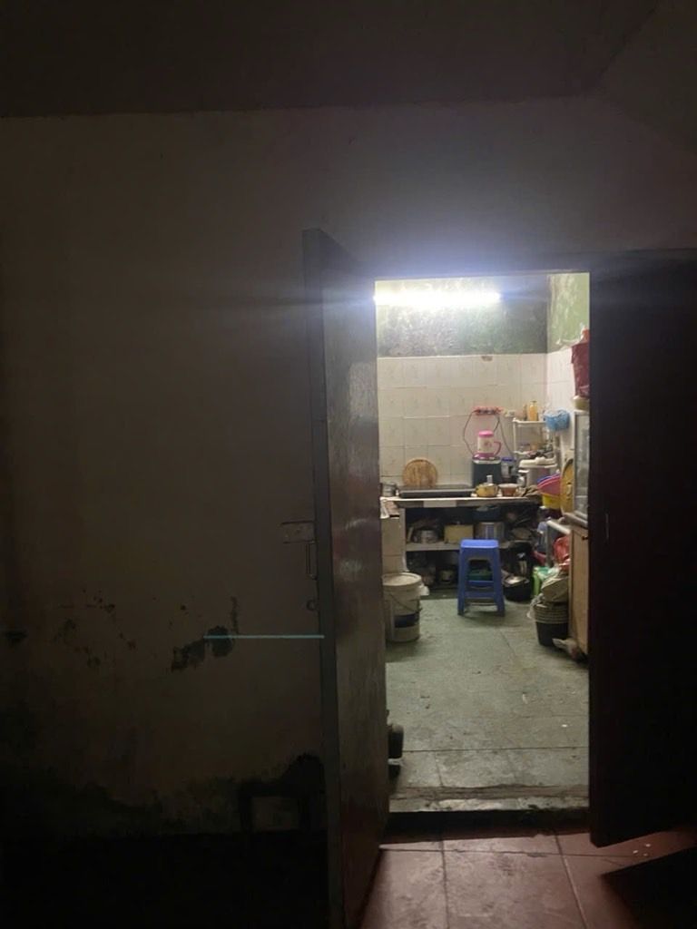 Bán nhà Nguyễn Khoái - diện tích 16m2 3 tầng - Nhà 3 tầng vẫn ở tốt - giá 1,8 tỷ