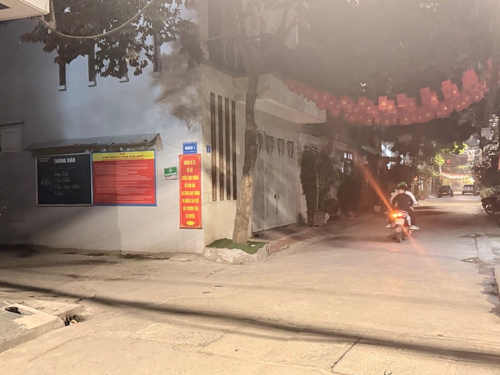 Bán nhà Tân Mai - diện tích 54m2 4 tầng - ô tô đỗ cửa - giá 15,55 tỷ