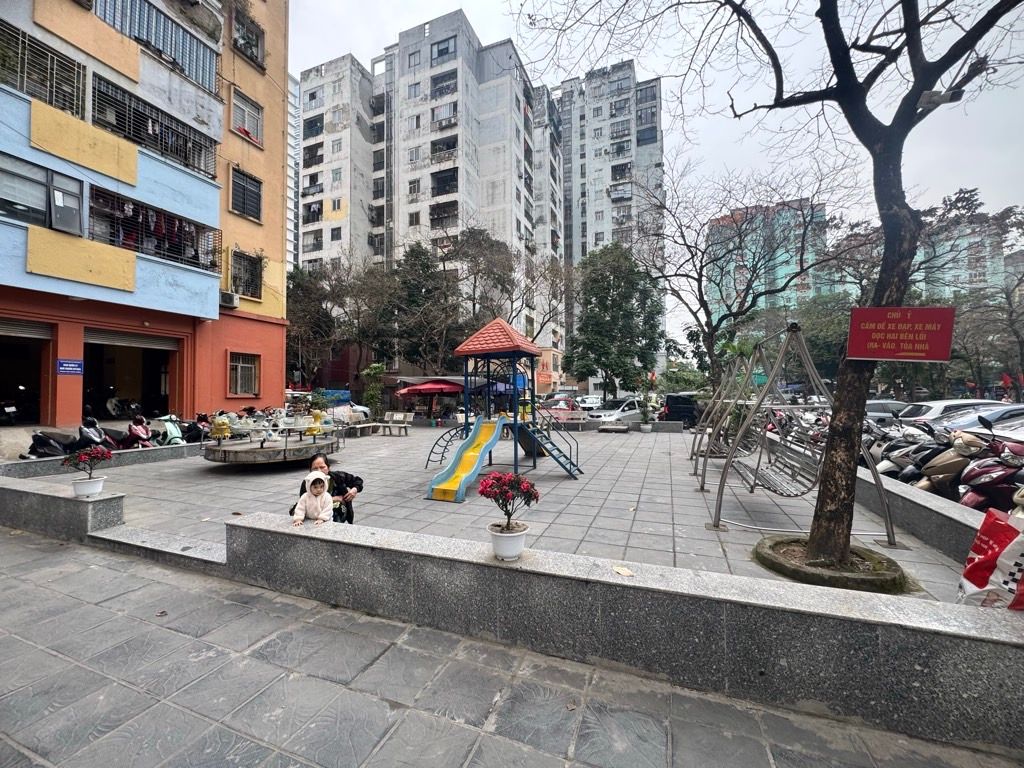 Bán nhà Lê Văn Lương - diện tích 71.2m2 8 tầng - Căn hộ chung cư cao cấp - giá 7 tỷ