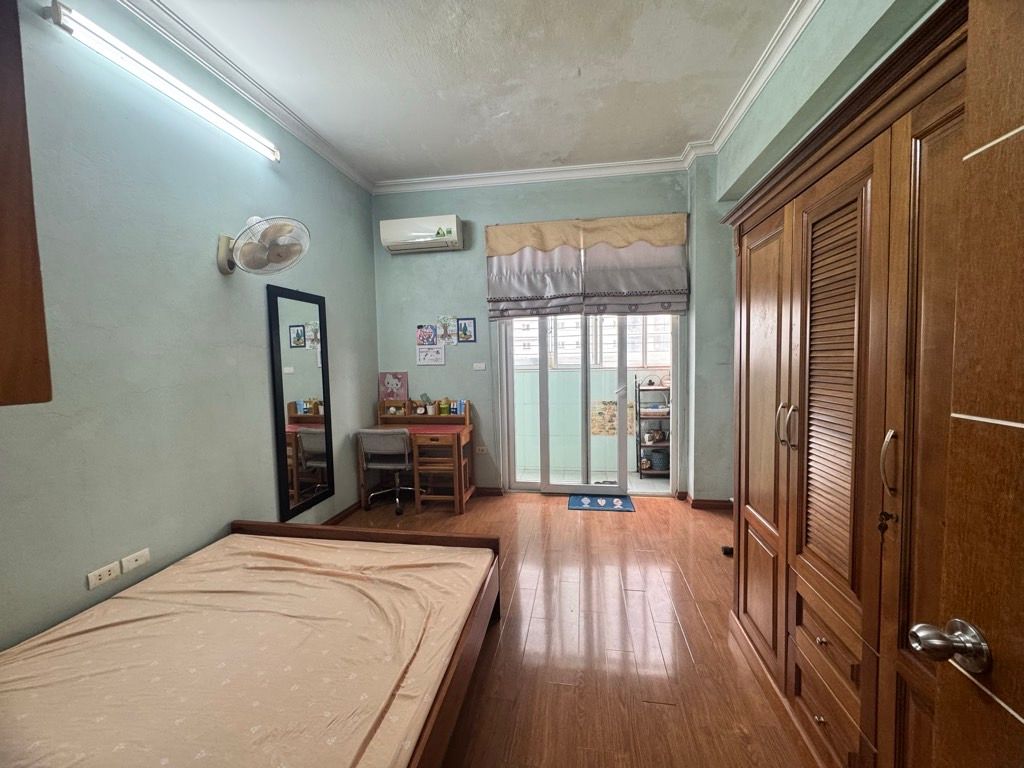 Bán nhà Lê Văn Lương - diện tích 71.2m2 8 tầng - Căn hộ chung cư cao cấp - giá 7 tỷ