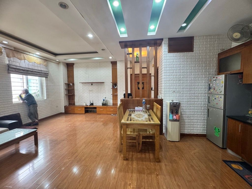 Bán nhà Lê Văn Lương - diện tích 71.2m2 8 tầng - Căn hộ chung cư cao cấp - giá 7 tỷ