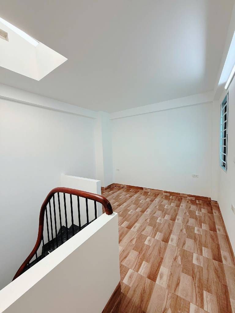 Bán nhà Tôn Đức Thắng - diện tích 31.9m2 5 tầng - Lô 3 căn, căn đầu tiên - giá 9,99 tỷ